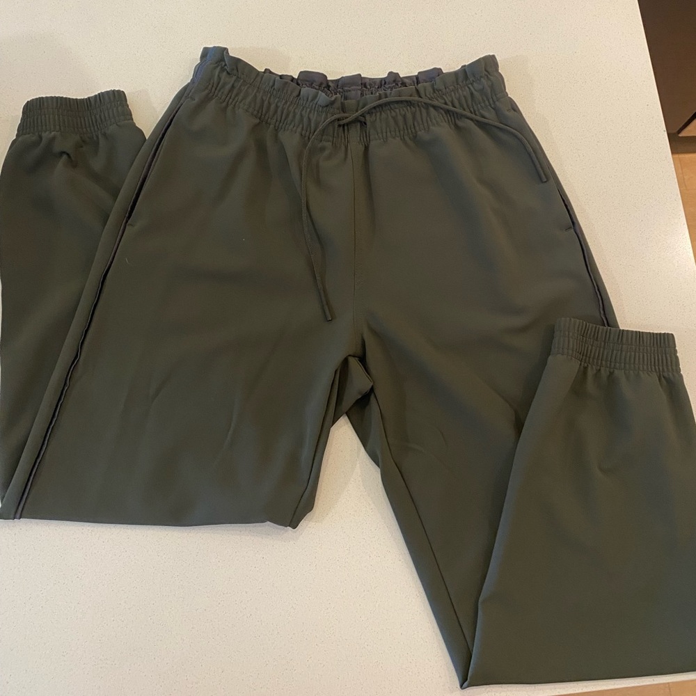 ATHLETA JOGGER NWOT